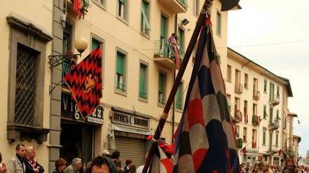 Alla festa “Samo nero” anche la drag queen Regina