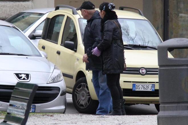 Multati dieci clienti delle prostitute cinesi, fermate cinque lucciole 
