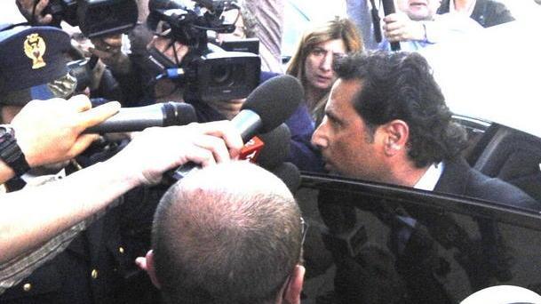 Schettino respinto al ristorante, la cucina era già chiusa