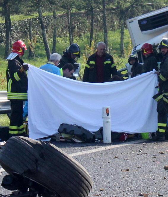 A 11: restano gravissime le condizioni dell’autista di Pieve