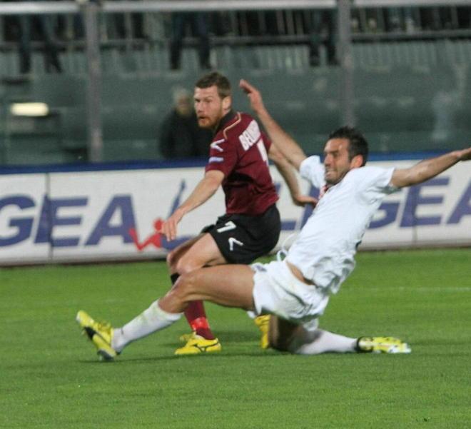 Super Seferovic devasta il Livorno 