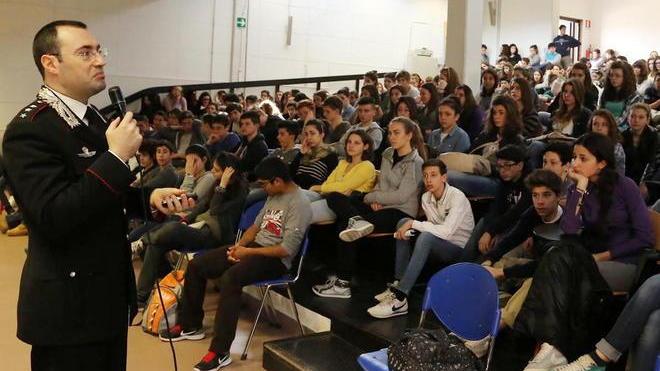 Il capitano Pontillo insegna la legalità