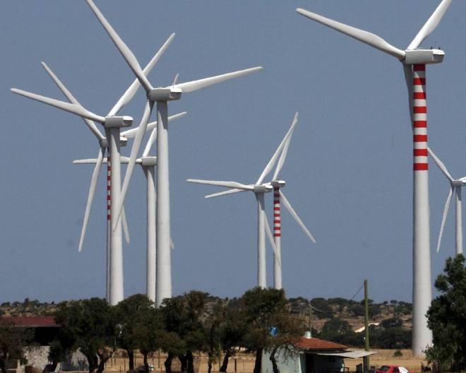 «Maxi eolico solo nelle aree industriali dismesse» 