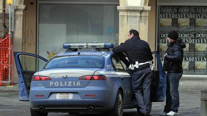 Furti nei negozi del centro, tre arresti