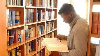 Biblioteca comunale intitolata a Calandra