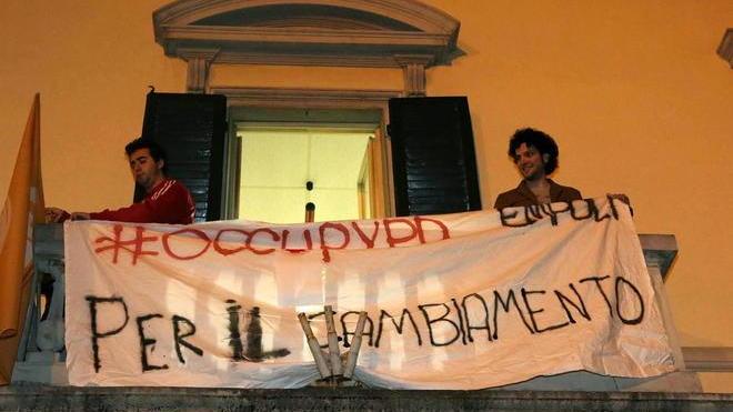 I giovani Pd occupano via Fabiani