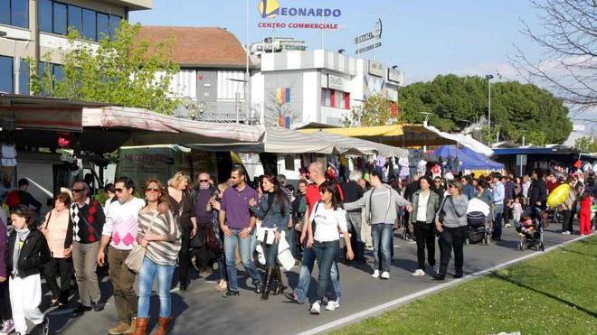 Per un anno il mercato trasloca in piazza Moro