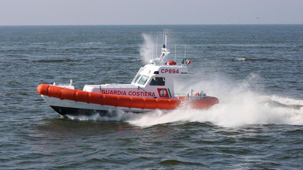 Pesca col tramaglio multa da 1.000 euro e sequestro del pesce