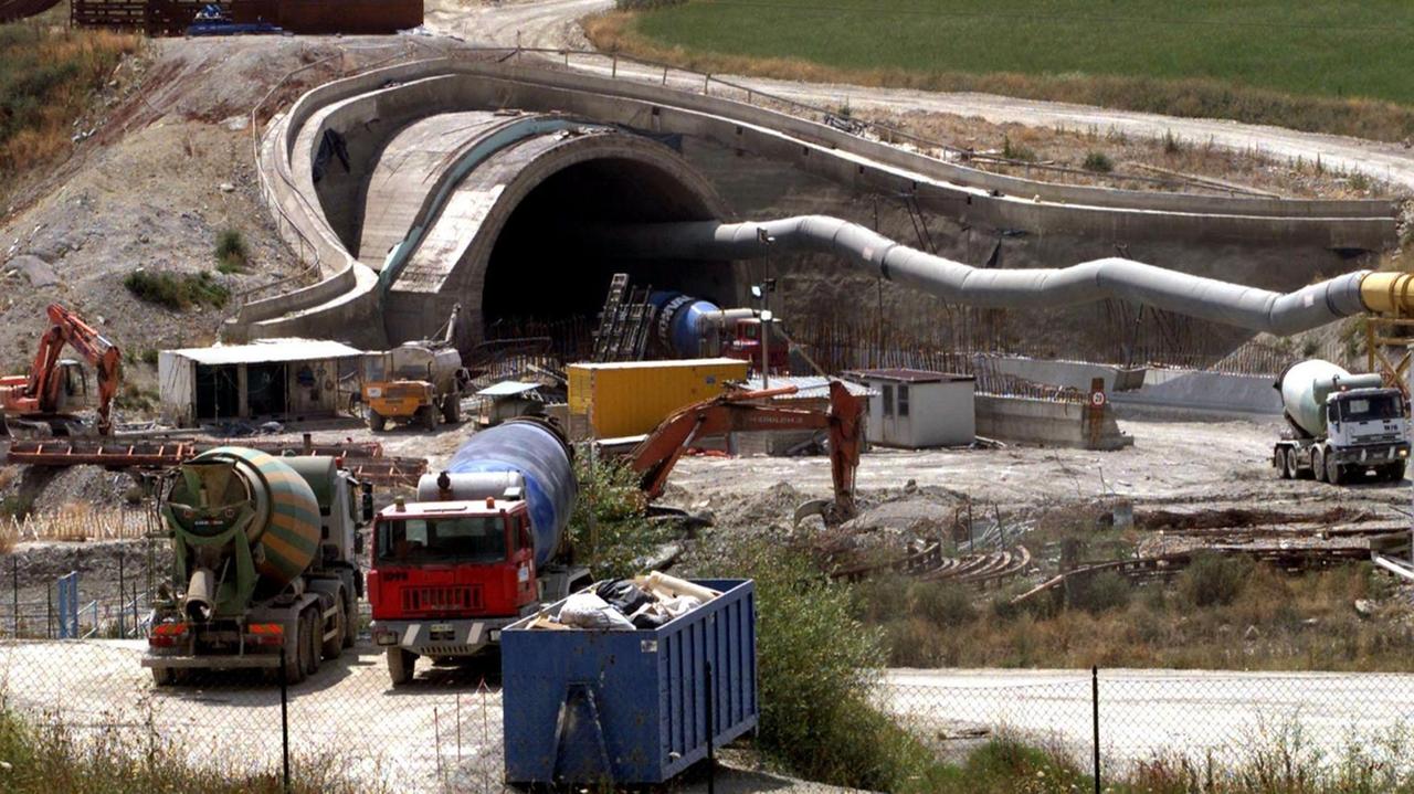 Diciotto dipendenti di Hidra da novembre senza stipendio 