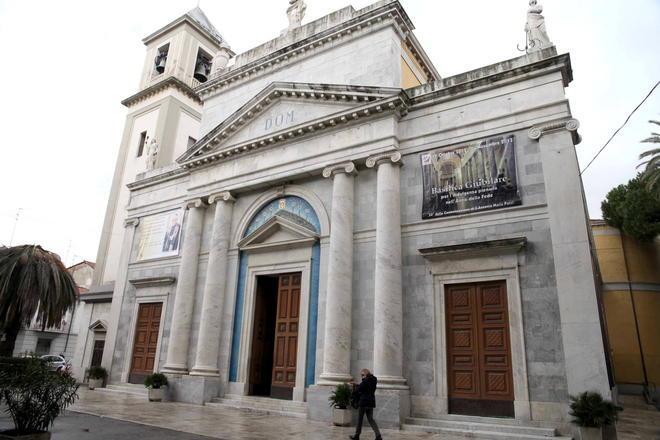 Ruba nella cassette delle offerte della chiesa di S. Andrea: denunciato 