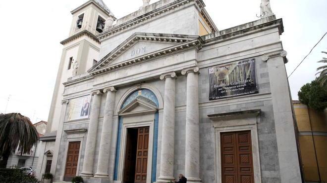 Ruba nella cassette delle offerte della chiesa di S. Andrea: denunciato
