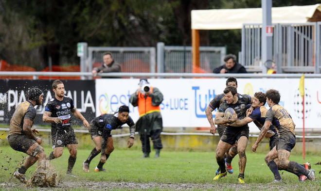 Rugby, I Cavalieri travolgono il Petrarca Padova 33-11 