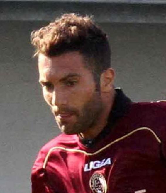 Nicola detta la linea «Serve tanta fame» 