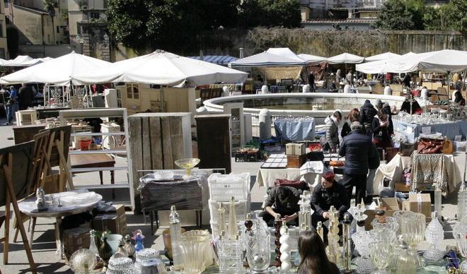 Dagli antiquari l’ok al nuovo mercato un giovedì al mese da giugno ad agosto 
