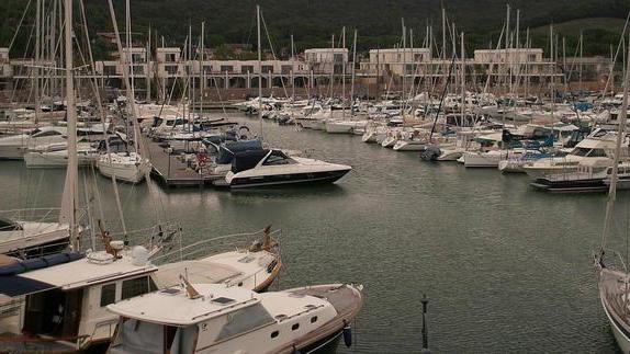 Posti barca al Puntone la Provincia cerca gestori