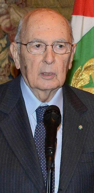 Napolitano giura e detta le condizioni per l’esecutivo 