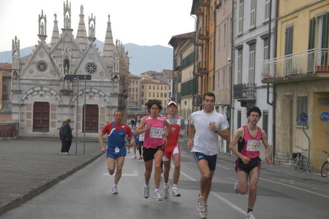 Strapazzata fra i Lungarni e le Mura 