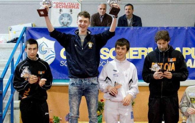 Super Manuel Foci conquista l’oro nella spada 