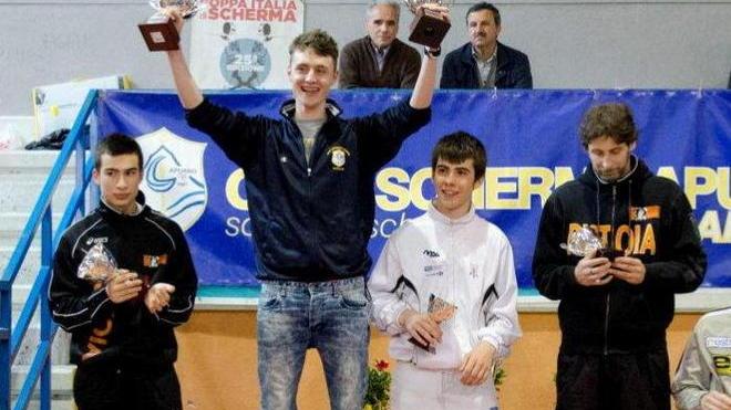 Super Manuel Foci conquista l’oro nella spada