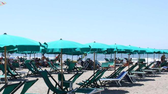 Le spiagge comunali sono ancora senza bagnini