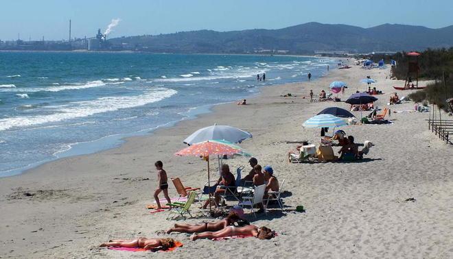 Una domenica a pulire la spiaggia a Ponte d’Oro 