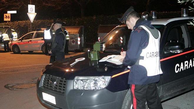 Carabinieri aggrediti dopo una rissa in viale Verdi