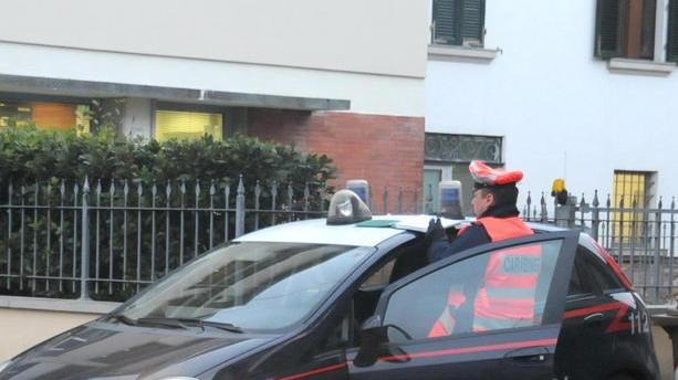 Muratore giù dal ponte, ipotesi suicidio