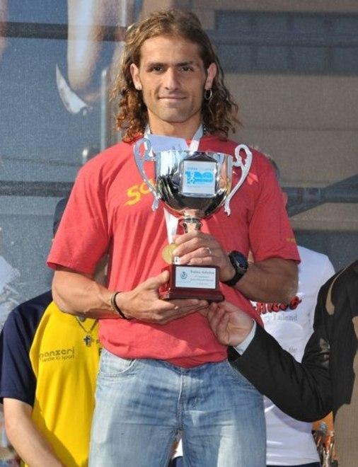 Lesione al muscolo ma Lombardi è 3º nell’ultramaratona 
