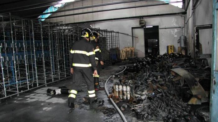Rogo devasta per la seconda volta in un anno la Filtek a Montemurlo