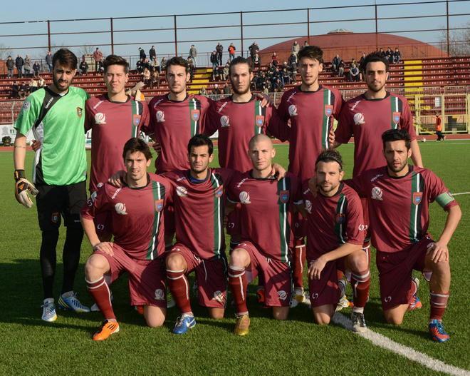 Pontedera in paradiso, granata promossi in C1 
