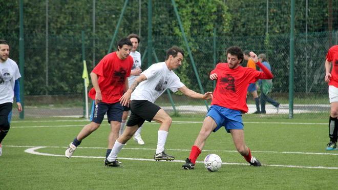 Trofeo Stecco, calci al pallone e risate per gli “ex giovani”