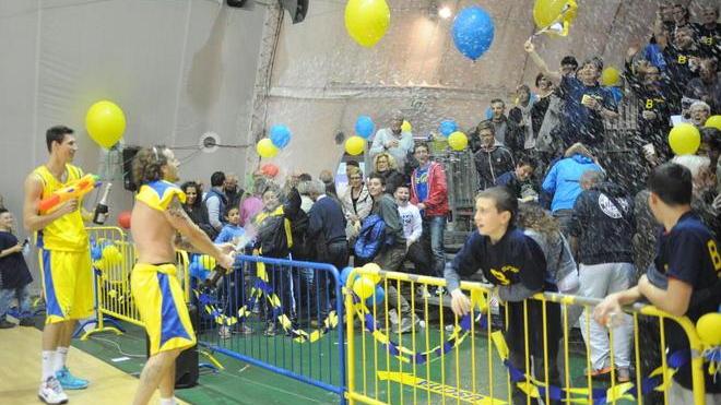 Empoli vince, poi è solo festa per il Golfo