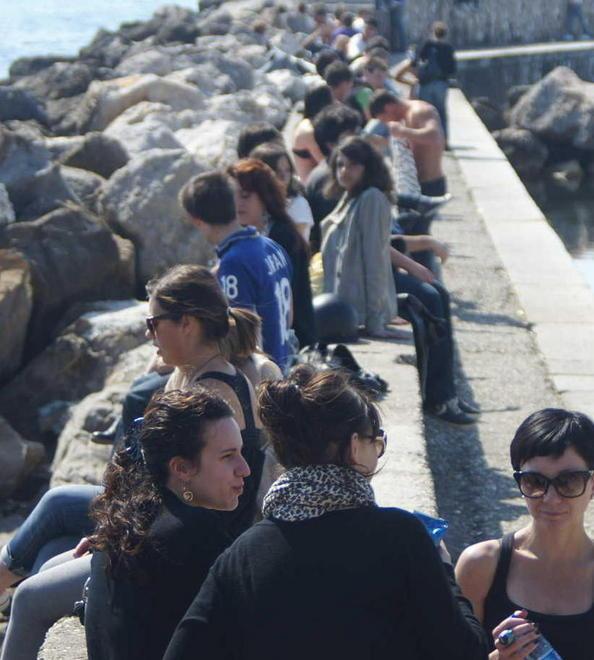 Su scogli e spallette, irretiti da Gorgona