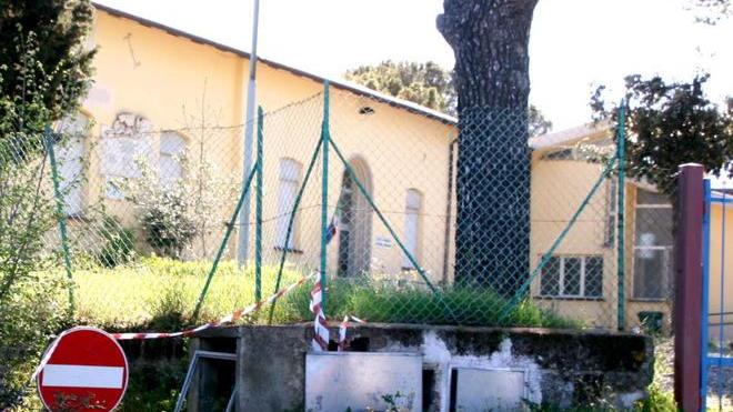 «Rischio amianto nell’area giochi»