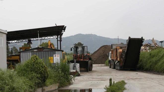 Aria irrespirabile in città vigili pronti alle denunce
