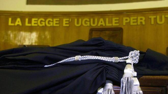 «Resti a Carrara l’ufficio del giudice di pace»