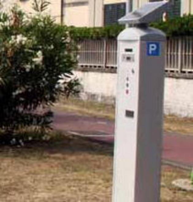 Tornano da oggi i parcheggi blu sul lungomare