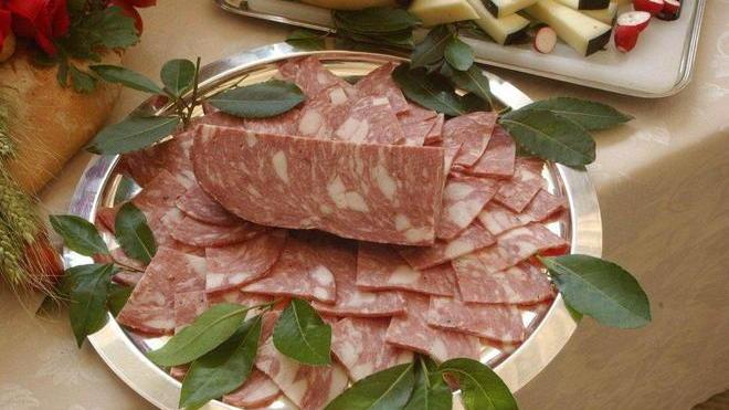 La mortadella di Prato è servita in tavola