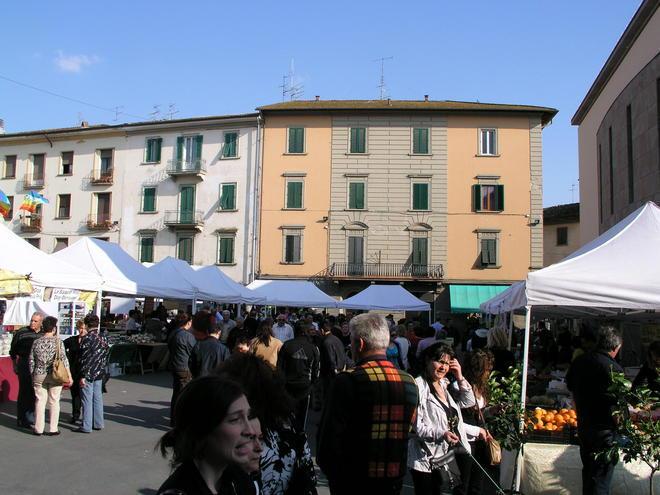 Mercato straordinario a Fucecchio 