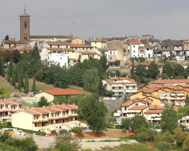Trasloca in centro il mercato settimanale di Montespertoli 
