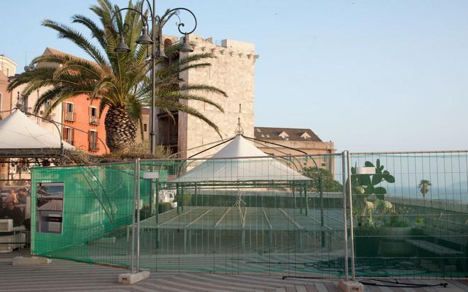 Sollevata la terrazza per vedere il panorama 