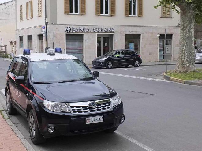 Colpo al Monte dei Paschi bottino di 50mila euro 