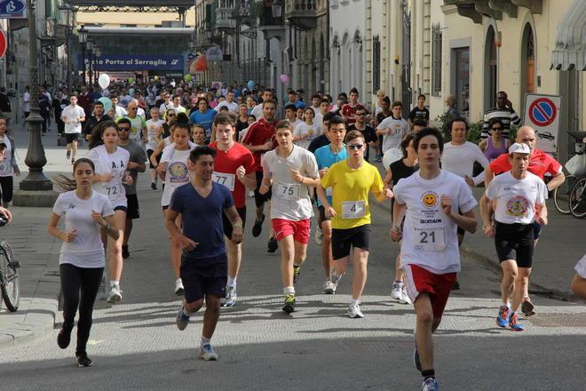 In cinquecento di corsa per la 626 Prato campus Run 