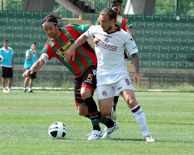 Livorno, che beffa. La Ternana acciuffa il pari allo scadere 