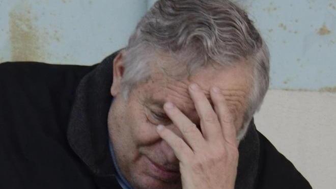 Camilli minaccia: «Me ne vado e niente iscrizione»