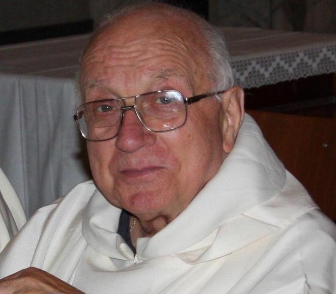 L’addio a monsignor Pietro Tarantola