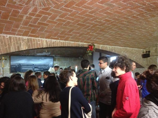 Salesiani, chiesa invasa dalle api: la messa si fa nella cripta 