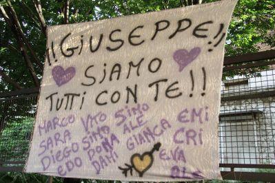 L'incoraggiamento degli amici: "Giuseppe siamo tutti con te" 