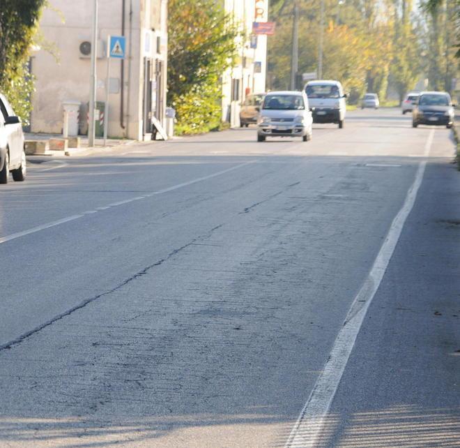 Assemblea sul rifacimento di via del Casalino