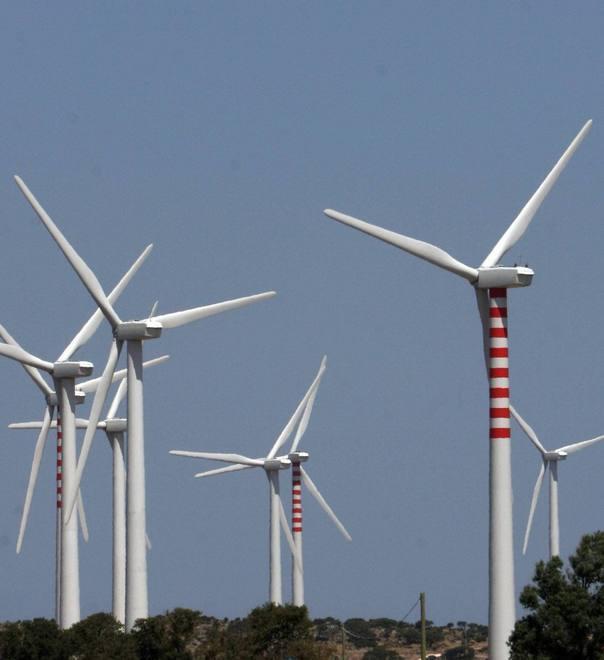 Slitta il consiglio comunale sul parco eolico del Cirone